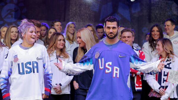 Американские спортсмены на Таймс-сквер отмечают 100 дней до начала Олимпиады в Пхенчхане - Sputnik Беларусь