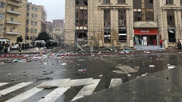В Баку в многоэтажном жилом здании, расположенном на улице Диляры Алиевой, произошел взрыв газа - Sputnik Беларусь