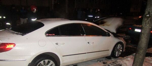 Автомобиль видеоблогера Евгения Кулешова сожгли в Минске - Sputnik Беларусь