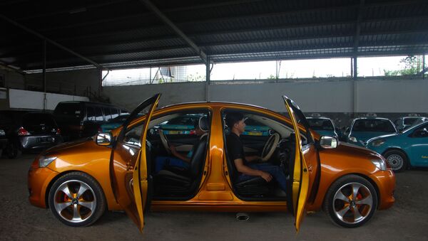 Двухкапотный автомобиль создали в Индонезии - Sputnik Беларусь