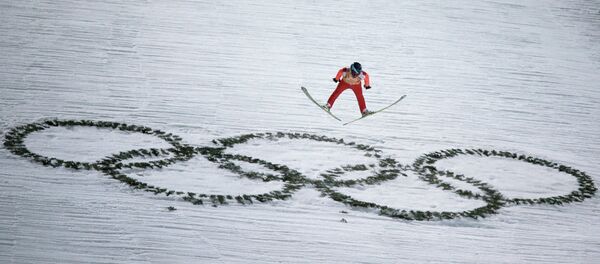 Дзмітрый Васільеў (Расія) у фінале камандных спаборніцтваў па скачках з вялікага трампліна - Sputnik Беларусь