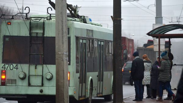 Остановка общественного транспорта в Минске, архивное фото - Sputnik Беларусь