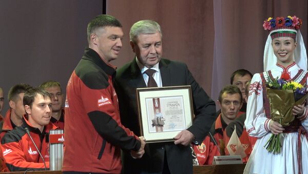 Команда маз-спортавто встретилась с болельщиками и получила награды от вице-премьера - Sputnik Беларусь