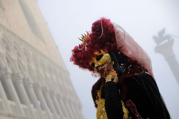 Венецыянская Дама - вельмі элегантная і вытанчаная маска, якая паказвае шляхетную венецыянскую прыгажуню. - Sputnik Беларусь
