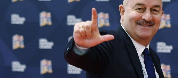 Главный тренер сборной России по футболу Станислав Черчесов - Sputnik Беларусь