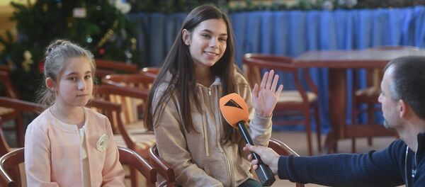 Участницы Ты супер! из Беларуси 14-летняя Вера Ярошик и 10-летняя Снежана Гордеенко - Sputnik Беларусь