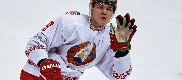 Игрок сборной Беларуси Роман Дюков - Sputnik Беларусь