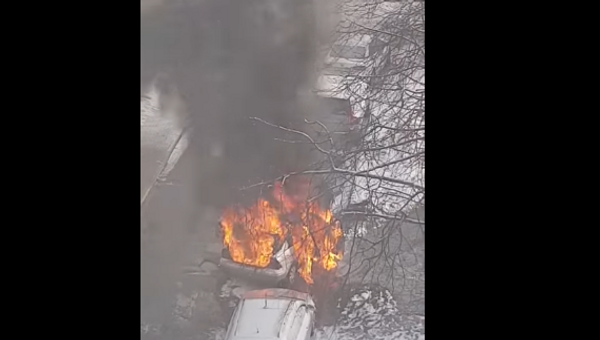 Форд сгорел в центре Минска - Sputnik Беларусь