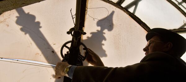 Перавод стрэлак гадзіннікаў Перавод стрэлак гадзіннікаў - Sputnik Беларусь