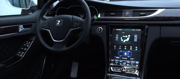 Внутри электроседана Zotye - посредине планшет почти как у Tesla Внутри электроседана Zotye - посредине планшет почти как у Tesla - Sputnik Беларусь
