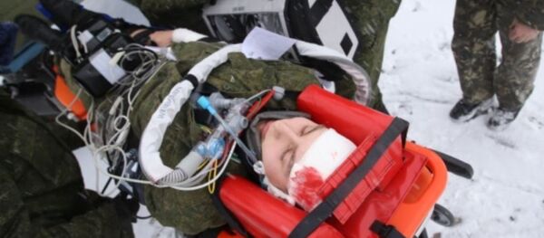 Белорусские военные отработали тренировочную эвакуацию на вертолете - Sputnik Беларусь