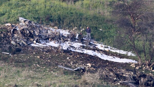 Останки разбившегося истребителя F-16 Израильских ВВС - Sputnik Беларусь