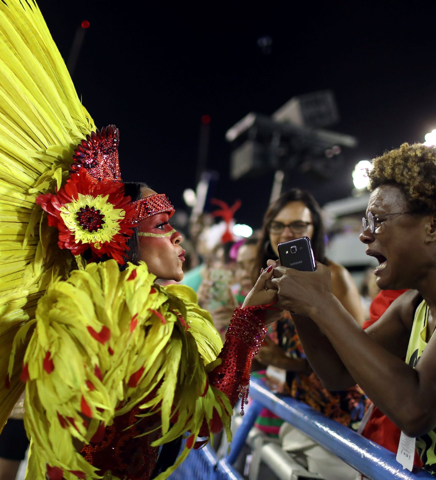 Пизды на бразильском карнавале (66 фото) - порно и фото голых на поддоноптом.рф