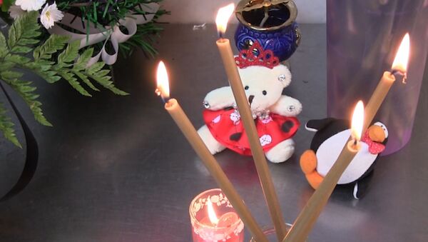 В Орске и Саратове несут цветы и свечи в память о жертвах крушения Ан-148 - Sputnik Беларусь