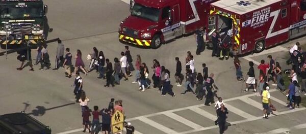 Стрельба в школе во Флориде - Sputnik Беларусь