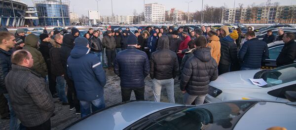 Забастовка водителей такси в Минске Забастовка водителей такси в Минске - Sputnik Беларусь