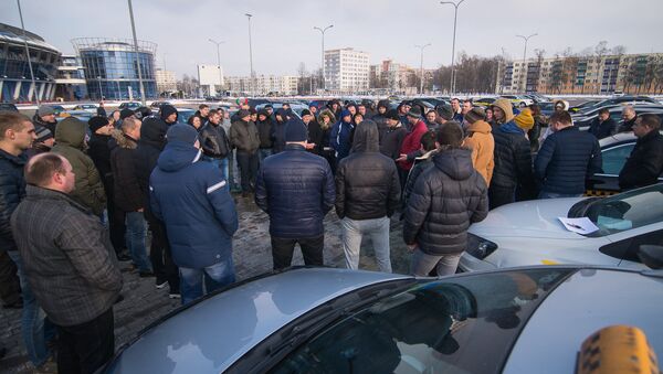 Забастовка водителей такси в Минске - Sputnik Беларусь