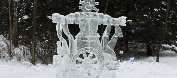 Ледзяное пудзіла зімы сустракала гасцей Батанічнага саду. Ледзяное пудзіла зімы сустракала гасцей Батанічнага саду. - Sputnik Беларусь