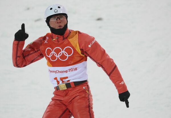 Белорусский фристайлист Станислав Гладченко Белорусский фристайлист Станислав Гладченко - Sputnik Беларусь