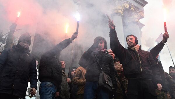 Участники антироссийской акции радикалов в Киеве - Sputnik Беларусь
