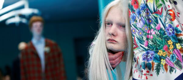 Показ Gucci дизайнера Алессандро Микеле в Милане - Sputnik Беларусь