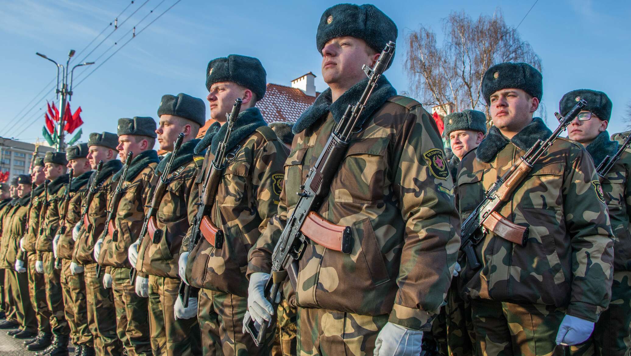 Беларусь сегодня последние. Вооружённые силы Республики Беларусь. Белорусские военные. Форма армии Белоруссии 2020. Белорусские десантники.