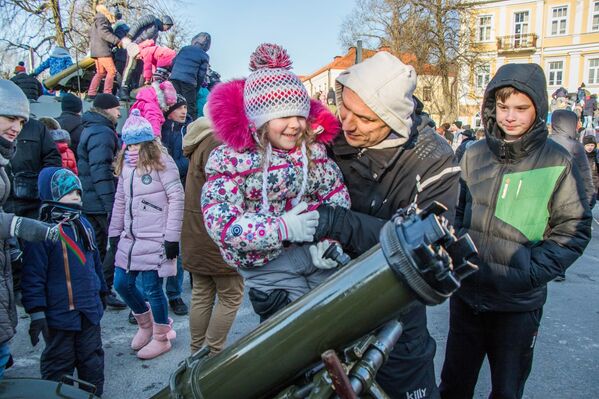 Военный парад и шествие войск по центру Гродно - Sputnik Беларусь