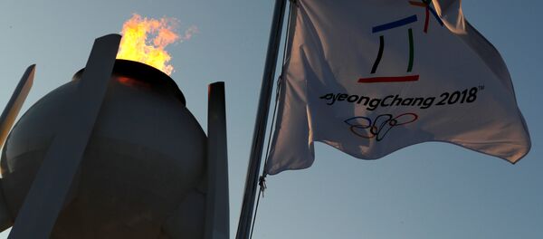 Олимпийский огонь в Пхенчхане Олимпийский огонь в Пхенчхане - Sputnik Беларусь