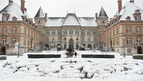 Государственный университет в Париже после снегопада - Sputnik Беларусь
