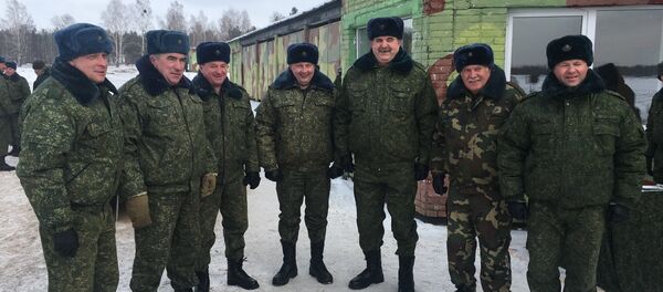 Губернаторы во время сбора на полигоне Обуз-Лесновский  - Sputnik Беларусь