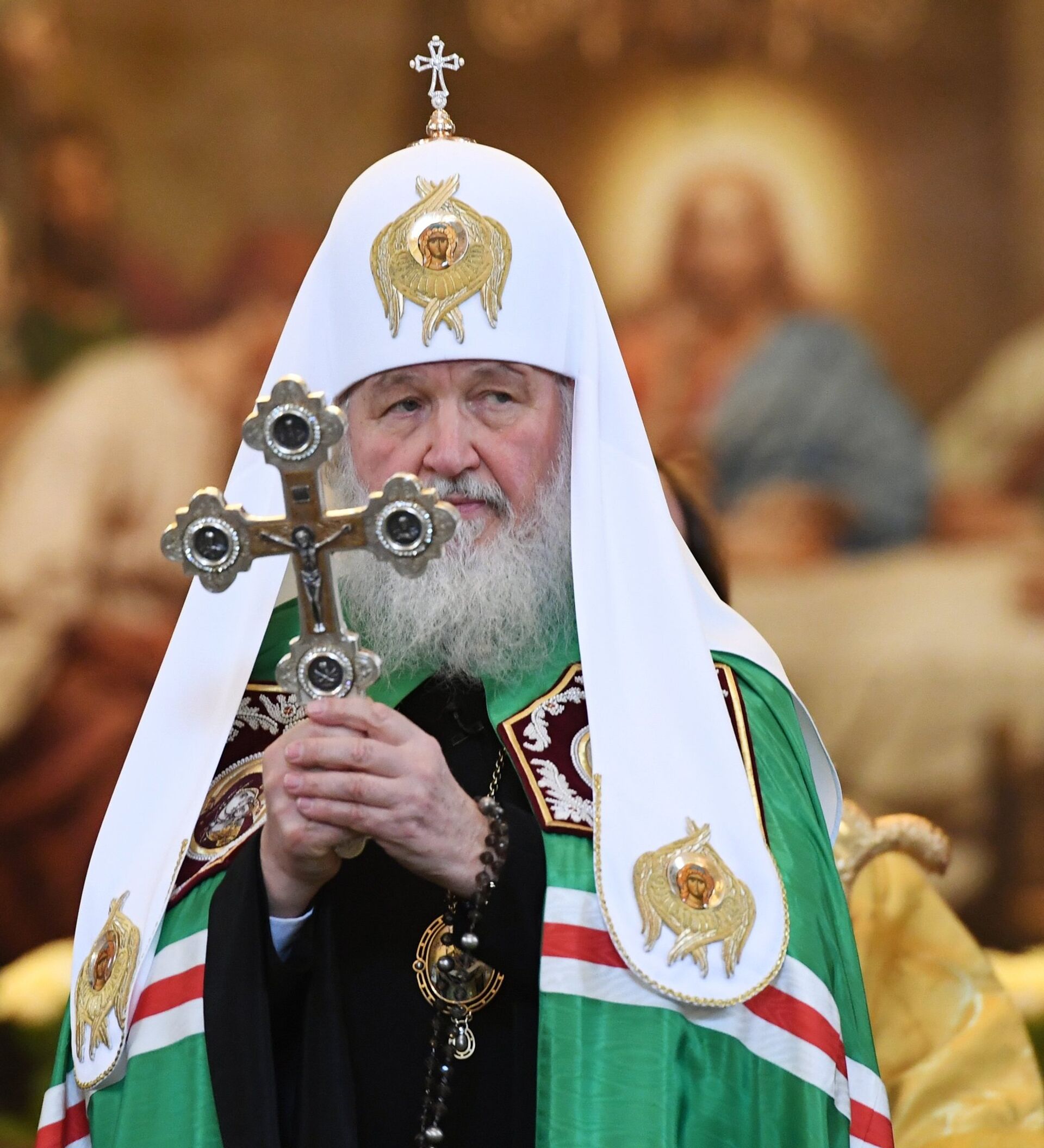 Митрополит благословил. Фото Патриарха всея Руси. Патриарх благословляет крестом.