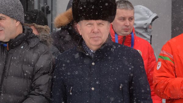 Вице-премьер Василий Жарко на открытии Республиканского турнира Снежный снайпер в Раубичах - Sputnik Беларусь