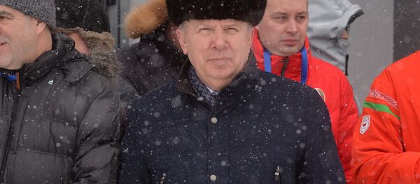 Вице-премьер Василий Жарко на открытии Республиканского турнира Снежный снайпер в Раубичах Вице-премьер Василий Жарко на открытии Республиканского турнира Снежный снайпер в Раубичах - Sputnik Беларусь