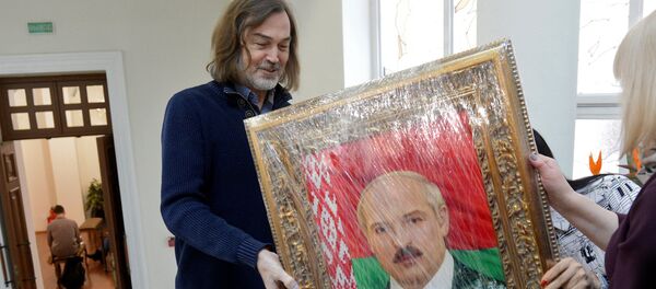 Нікас Сафронаў, выстава ў Мінску Нікас Сафронаў, выстава ў Мінску - Sputnik Беларусь