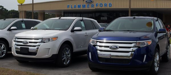 Площадка автодилера в США, архивное фото - Sputnik Беларусь