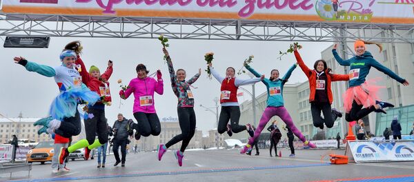 Пяць тысяч жанчын прымуць удзел у Прыгожым забегу на 8 марта - Sputnik Беларусь