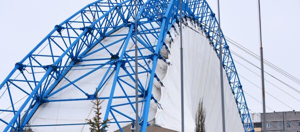 Крыша катка в Гомеле рухнула под тяжестью снега - Sputnik Беларусь