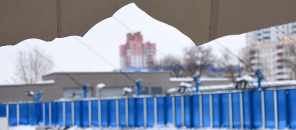 Крыша катка в Гомеле рухнула под тяжестью снега - Sputnik Беларусь