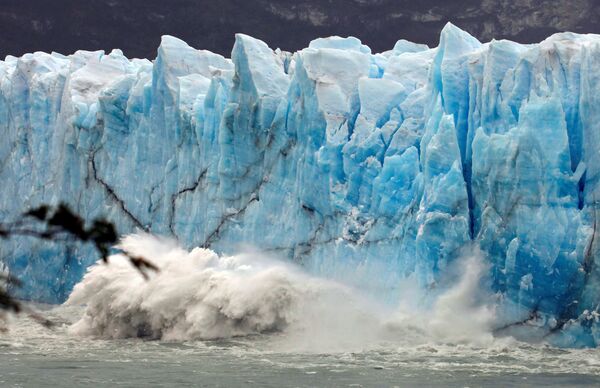 Ледник Перито-Морено – одно из красивейших мест планеты Земля, которое каждый год привлекает тысячи туристов - Sputnik Беларусь