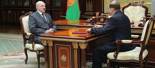 Виктор Шейман на докладе у Александра Лукашенко Виктор Шейман на докладе у Александра Лукашенко - Sputnik Беларусь