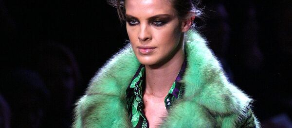 Показ коллекции модного дома Versace - Sputnik Беларусь