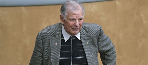 Нобелеўскі лаўрэат, акадэмік Жарэс Алфёраў Нобелеўскі лаўрэат, акадэмік Жарэс Алфёраў - Sputnik Беларусь