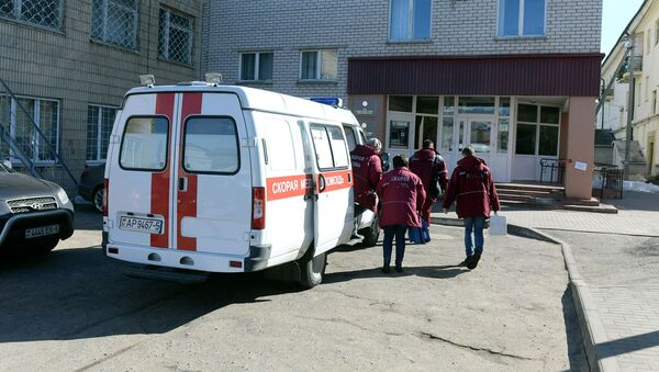 Машина медпомощи у Борисовского районного суда - Sputnik Беларусь