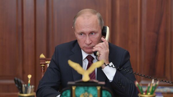 Президент РФ В. Путин ведет телефонный разговор - Sputnik Беларусь