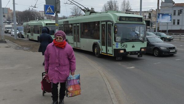 Троллейбусы несколько часов стояли в центре Минска - Sputnik Беларусь