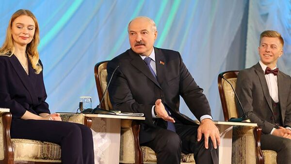 Встреча президента Беларуси Александра Лукашенко с молодежью  - Sputnik Беларусь