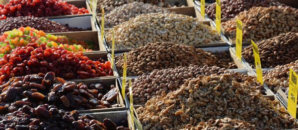 Продажа орехов и сухофруктов - Sputnik Беларусь