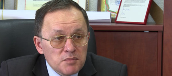 Дырэктар дзяржаўнага мемарыяльнага комплексу Хатынь Артур Зельскі Дырэктар дзяржаўнага мемарыяльнага комплексу Хатынь Артур Зельскі - Sputnik Беларусь