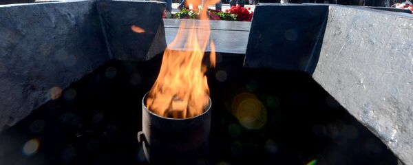 Мемориальный комплекс Хатынь, митинг-реквием Хай ніколі не змоўкнуць Хатыні званы - Sputnik Беларусь