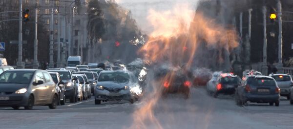 Минчане провели акцию в память о погибших в Кемерово - Sputnik Беларусь